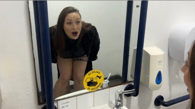 Cheating Boss Takes Surprise Facial In Pub Toilets