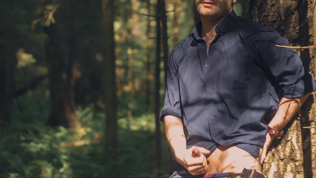 Handsome Man Noel Dero Decided To Masturbate In The Woods Because He Really Wanted To Fuck